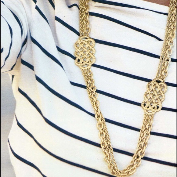 Lia Sophia Knotted Up matte gold necklace NWT